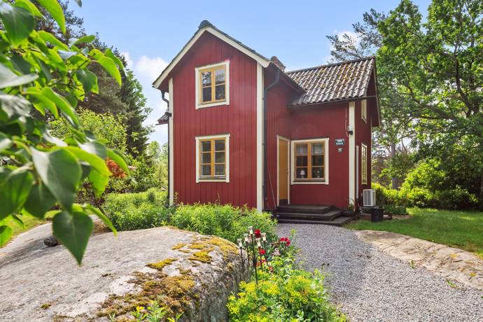 3 rum fritidshus på Gräsövägen 35 Gräsö, Norrtälje kommun - bild 1