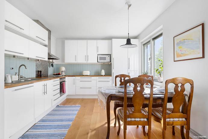 2 rum lägenhet på Ljuskärrsvägen 32 Saltsjöbaden / Ljuskärrsberget, Nacka kommun - bild 4