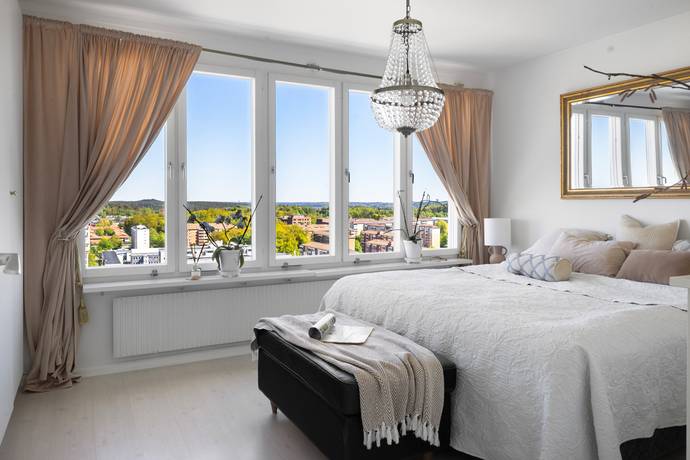 5 rum lägenhet på Skarpbrunnavägen 57, vån 7/7 Botkyrka - Eriksberg, Botkyrka kommun - bild 1