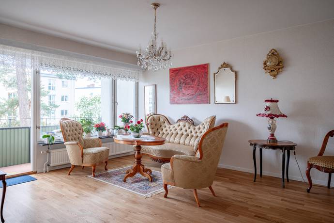 3 rum lägenhet på Källängsvägen 71 Näset, Lidingö kommun - bild 2