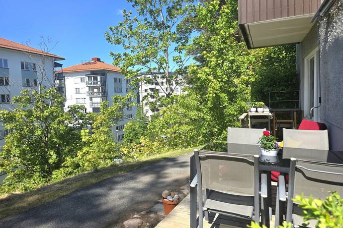 4 rum lägenhet på Domarvägen 13 Centrala Huddinge, Huddinge kommun - bild 2