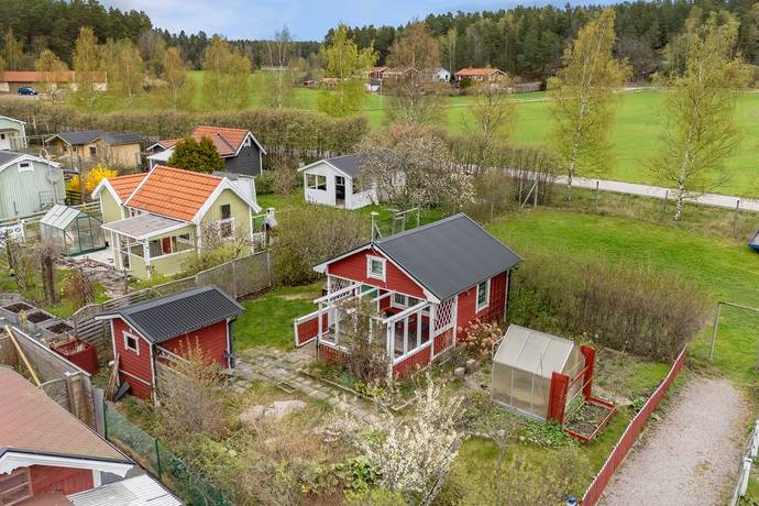 1 rum fritidshus på Balsta Koloniträdgårdsförening Lott nr 14 Balsta Koloniområde, Eskilstuna kommun - bild 1