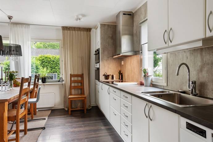 7 rum villa på Asplundsvägen 25 Bergshamra, Norrtälje kommun - bild 4
