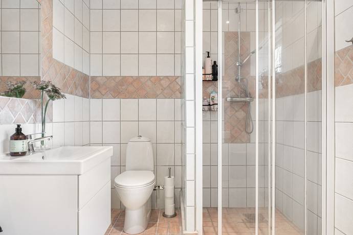 7 rum Villa på Tuna 46 Enhörna Södertälje kommun - bild 9