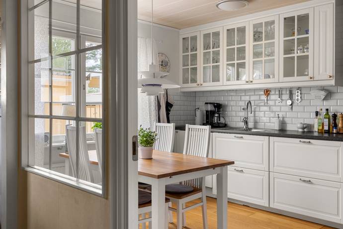 5 rum radhus på Skogsvägen 9 Öringe, Tyresö kommun - bild 3