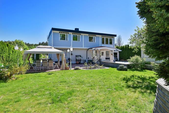 8 rum Villa på Åvägen 6 Runby Upplands Väsby kommun - bild 5