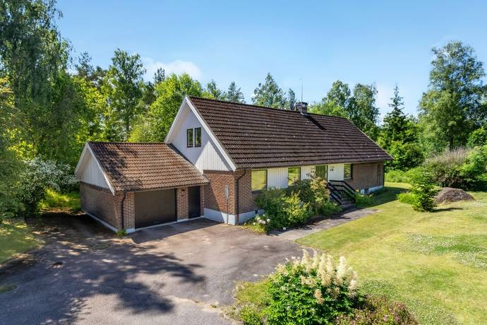 8 rum Villa på Falkstigen 10 Klöxhult Älmhults kommun - bild 60