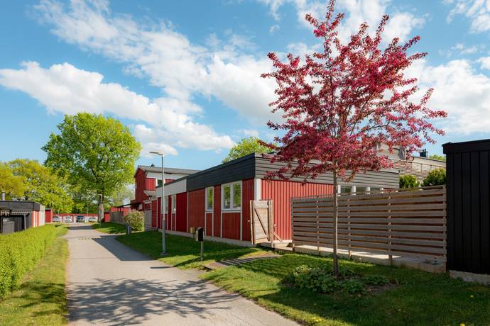 2 rum parhus på Malungsvägen 18B Viby, Sollentuna kommun - bild 1