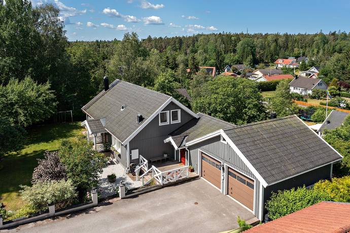 6 rum villa på Husarvägen 11 Skälsätra, Tyresö kommun - bild 3
