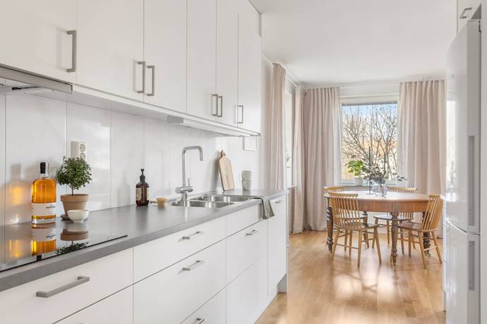 2 rum Lägenhet på Gubbkärrsvägen 17 BV Bromma / Nockebyhov Stockholms kommun - bild 2