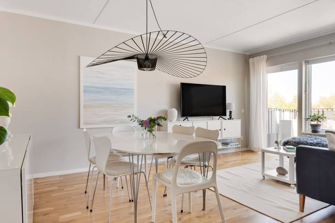 4 rum lägenhet på Bäckhusvägen 28 Hököpinge, Vellinge kommun - bild 2