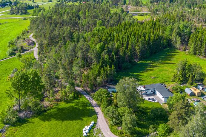 5 rum villa på Öster-Edinge 25 Almunge, Uppsala kommun - bild 2