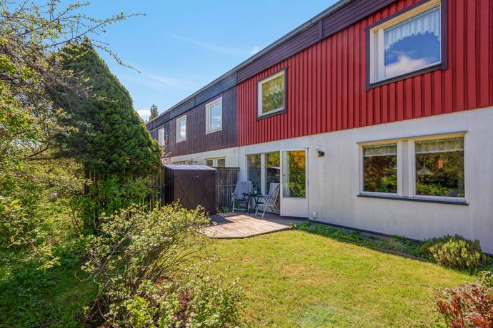 5 rum Radhus på Boxergränd 23 Norra Sköndal Stockholms kommun - bild 44