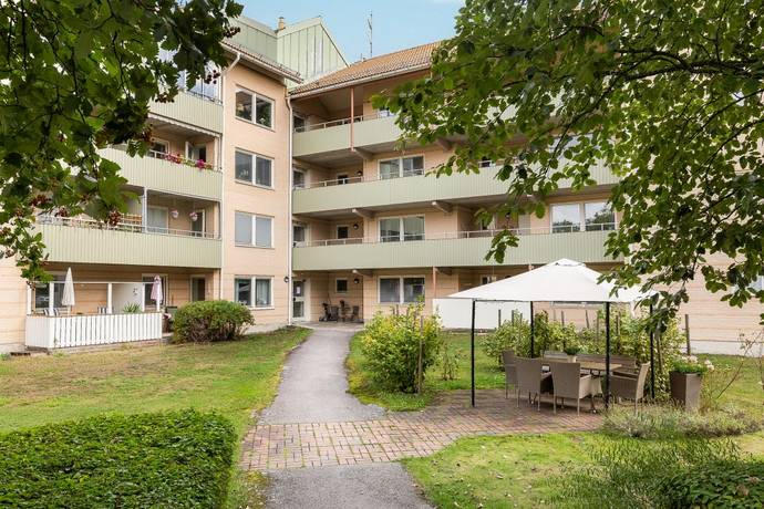 Hägnadsvägen 8, Centrum, Enköpings kommun