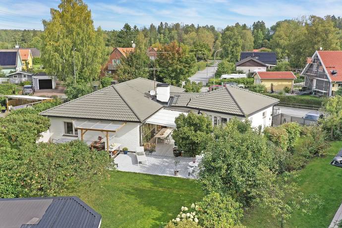 5 rum Villa på Malvastigen 17B Edsängen Sollentuna kommun - bild 2