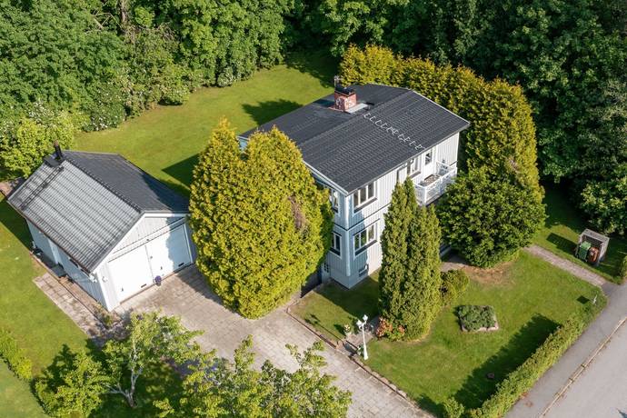 5 rum villa på Björkhagsvägen 4 Karlskoga, Karlskoga kommun - bild 2