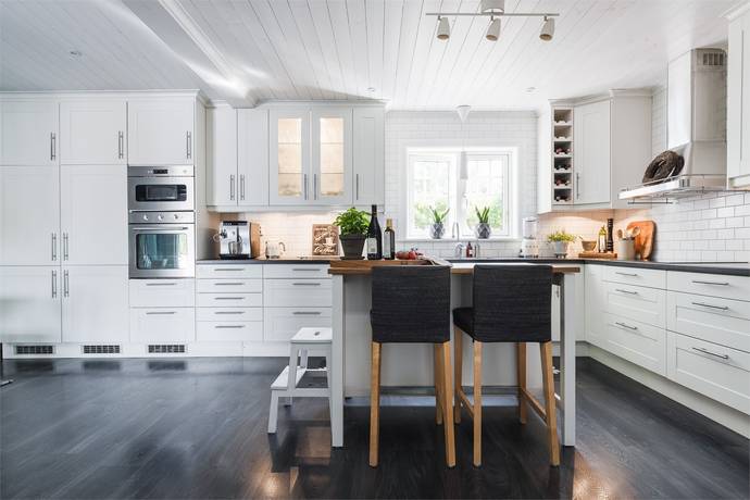 8 rum Villa på Glashyttegatan 13 Haga Arvika kommun - bild 16