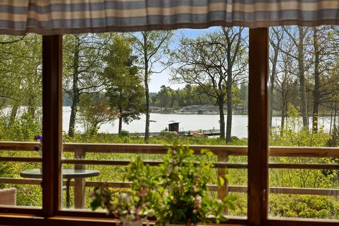 2 rum Fritidshus på Utanå Skaten 10 Utanå Skaten Norrtälje kommun - bild 1