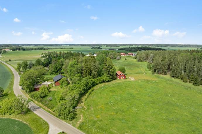 6 rum gård/skog på Långtora Grän 11 Långtora, Enköpings kommun - bild 1