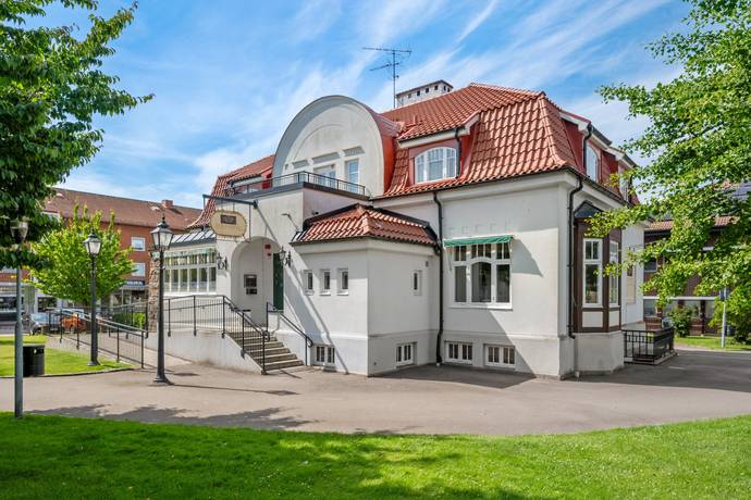 11 rum Villa på Gamla torg 1 Åstorp Åstorps kommun - bild 2