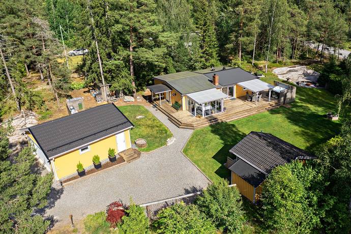 5 rum villa på Ejderstigen 5 Viksberg, Södertälje kommun - bild 1