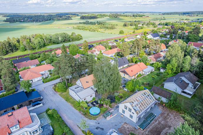 7 rum villa på Bergsbrunna villaväg 40B Bergsbrunna, Uppsala kommun - bild 1