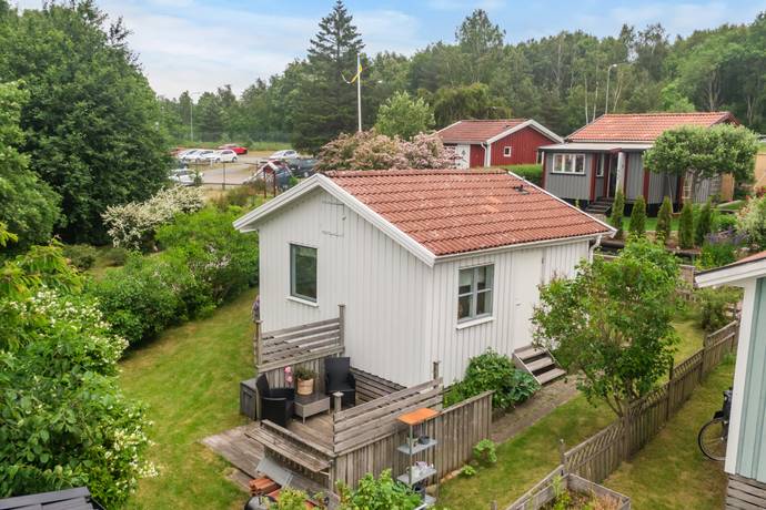 2 rum Fritidshus på Stuga nummer 10 inom Sörbackens koloniområde Sörbacken Göteborgs kommun - bild 14