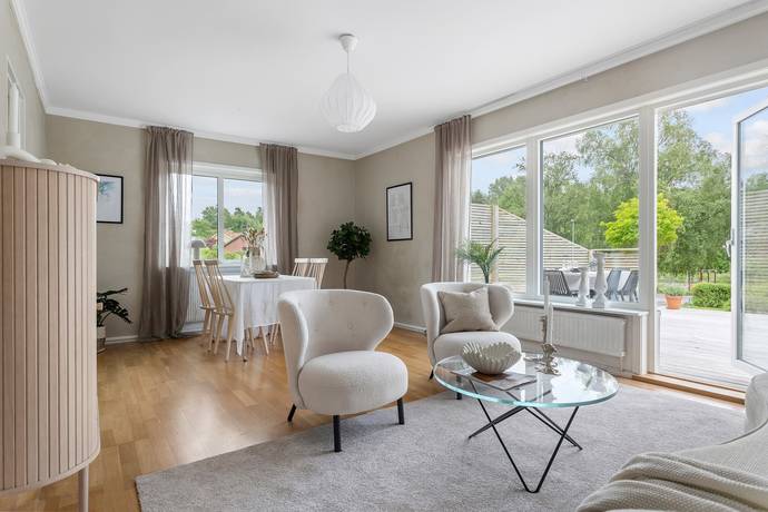 5 rum villa på Lyckhemsvägen 9 Mölnlycke, Härryda kommun - bild 1