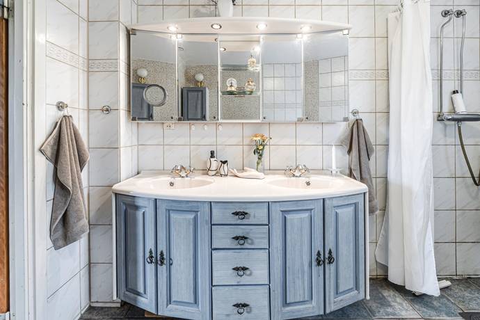 313 m² Villa på Väsbyholmsvägen 35 Mälarbaden Eskilstuna kommun - bild 52