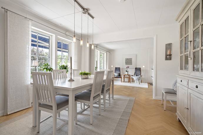 5 rum villa på Sollentunavägen 66 Skarpäng, Täby kommun - bild 3