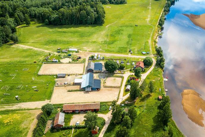6 rum gård med jordbruk på Sun Dance Ranch, Yggenäs Björkhaga Ekshärad, Hagfors kommun - bild 3