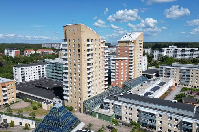 3 rum lägenhet på Tornérplatsen 30 Jakobsberg, Järfälla kommun - bild 1