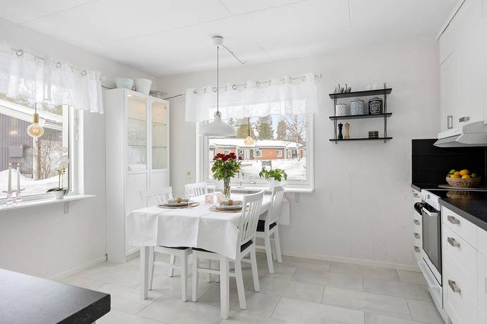 4 rum Lägenhet på Takdroppsgatan 103 Morö Backe Skellefteå kommun - bild 7