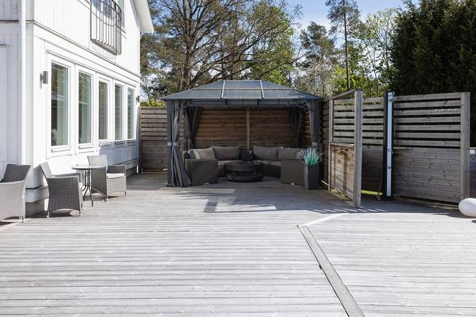 8 rum villa på Nåtlaregatan 17 Kallebergahallar, Ronneby kommun - bild 3