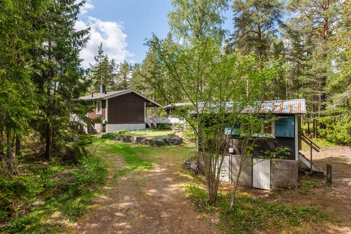 villa på Karlsängsvägen 51 Karlsängen, Norrtälje kommun - bild 4