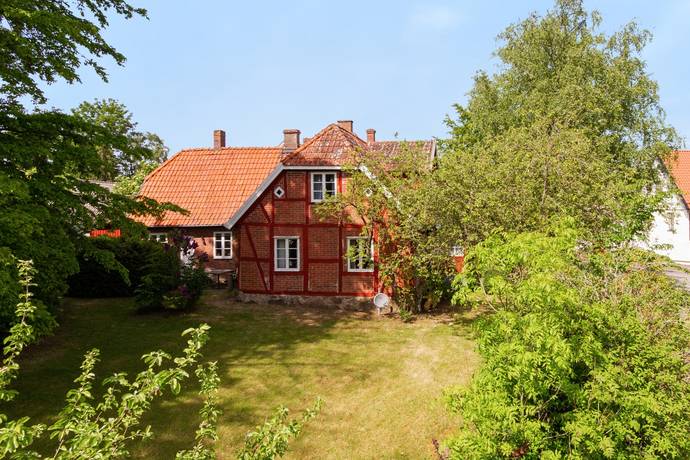 8 rum Villa på Lövestad Byaväg 18 Lövestad Sjöbo kommun