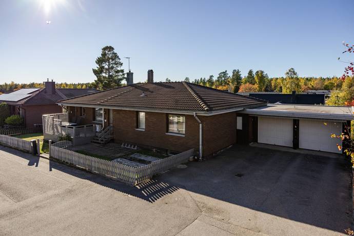 Klövjestigen 42, Vallhov, Sandvikens kommun