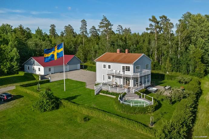 7 rum villa på Torpa 572 Nora, Örebro kommun - bild 1
