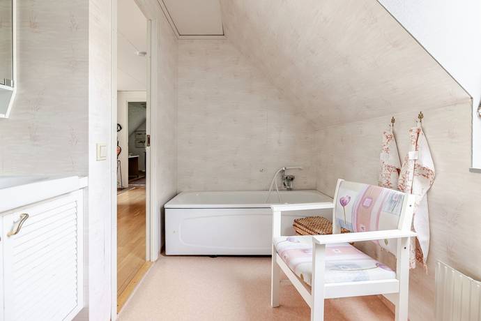 6 rum Villa på Väsbyholmsvägen 20 Mälarbaden Eskilstuna kommun - bild 25