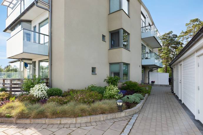 3 rum lägenhet på Höjdvägen 15 Centralt, Österåkers kommun - bild 3