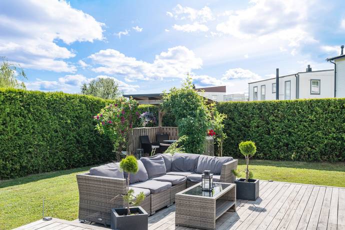 5 rum villa på Beckasinvägen 18 Råby Gärde - Bro, Upplands-Bro kommun - bild 2