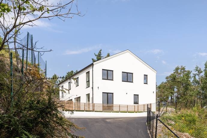 5 rum parhus på Lövdalsvägen 8B Segeltorp, Huddinge kommun - bild 2