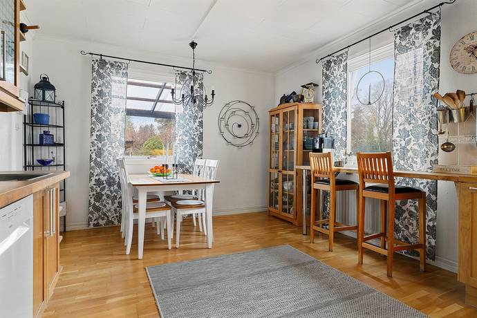7 rum Villa på Norrsunda kyrkby 121 Rosersberg Sigtuna kommun - bild 9