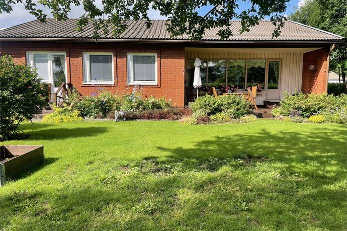 4 rum villa på Granvägen 8 Vindeln, Vindelns kommun - bild 1