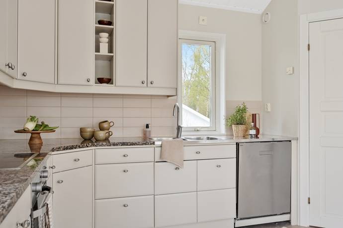7 rum Villa på Skälbyvägen 25B Häggvik/Skälby Sollentuna kommun - bild 12