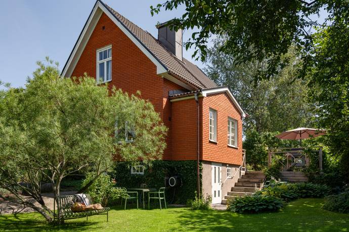 5 rum villa på Lievägen 25 ÄLVSJÖ, Stockholms kommun - bild 1