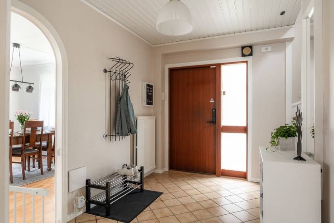 6 rum villa på Egnahemsvägen 27 Norrahammar , Jönköpings kommun - bild 2
