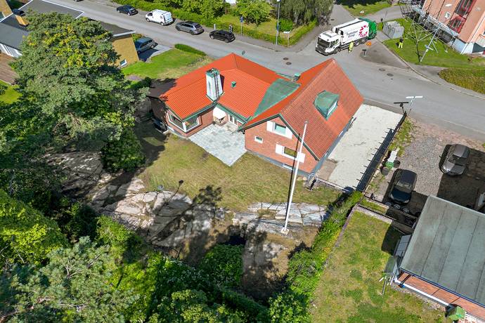 5 rum villa på Mjölnaregatan 26 Centralt, Trollhättans kommun - bild 1
