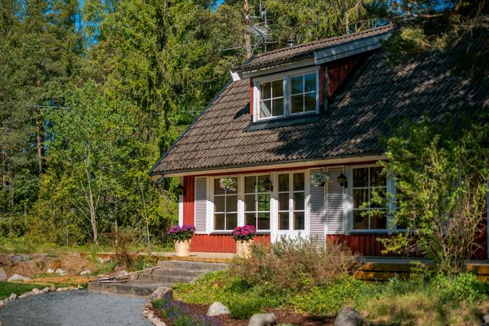 4 rum fritidshus på Österskatsvägen 9 Yxlan, Norrtälje kommun - bild 1
