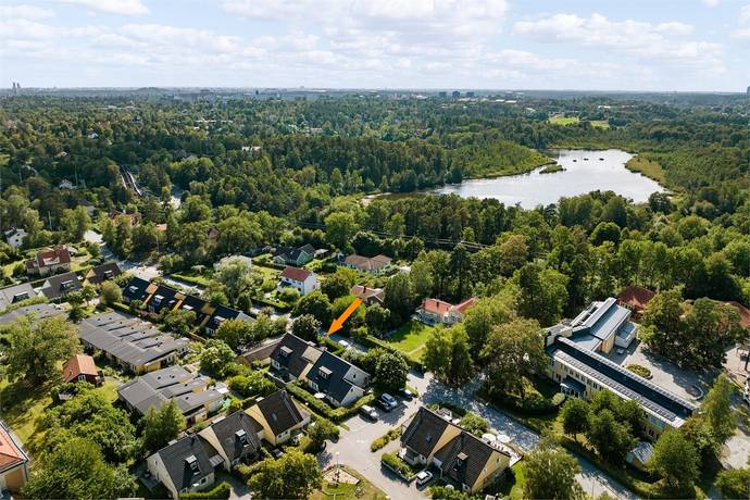 6 rum villa på Fafnervägen 54 Djursholm, Danderyds kommun - bild 1
